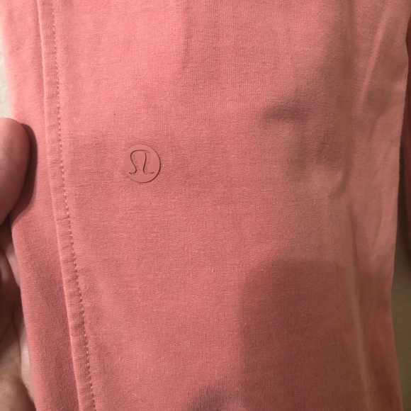 Lululemon Scuba High Rise French Terry Jogger in Brier Rose Pink - Size 8 - Picture 5 of 8